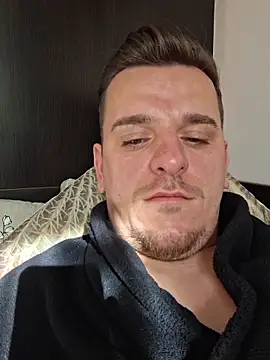 Huge_cock22cm live sex cam