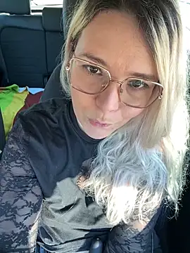 EmyLana live sex cam