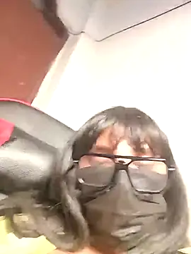 callmeshreya live sex cam