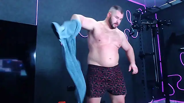 muscularjohnforuX live sex cam