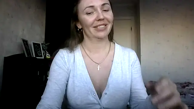 AngelinaLove28's cam snapshot