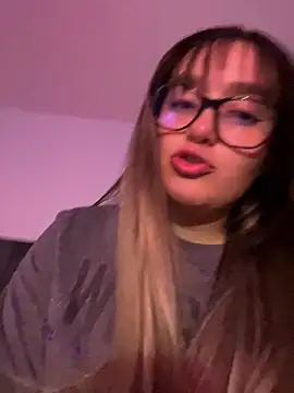 LunaShine_'s cam snapshot