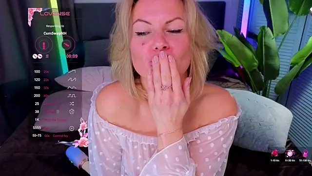 AssolMonet's cam snapshot