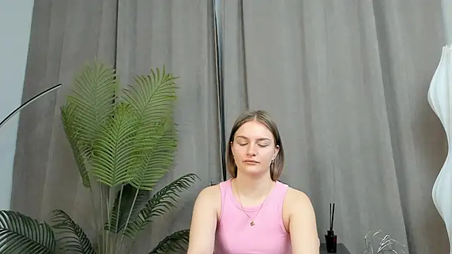 PhoebeTomerlin's cam snapshot