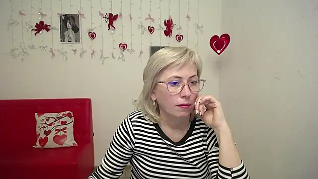 LaurenWishy's cam snapshot