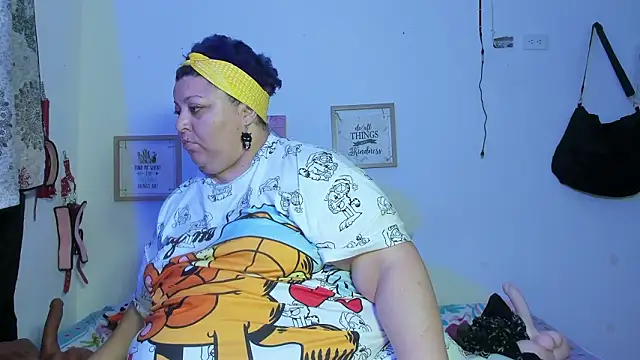 QUEEN_MANDY_BBW live sex cam