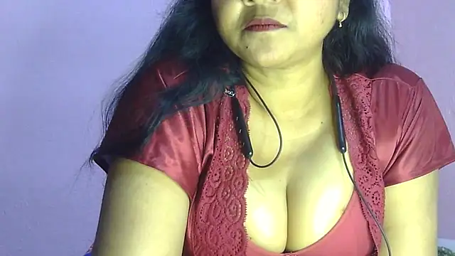 Pooja-suman's cam snapshot