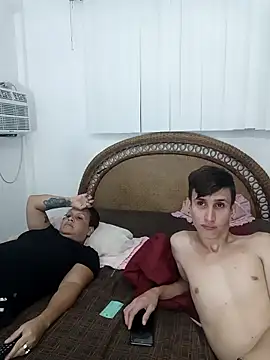 Milfvalesk live sex cam