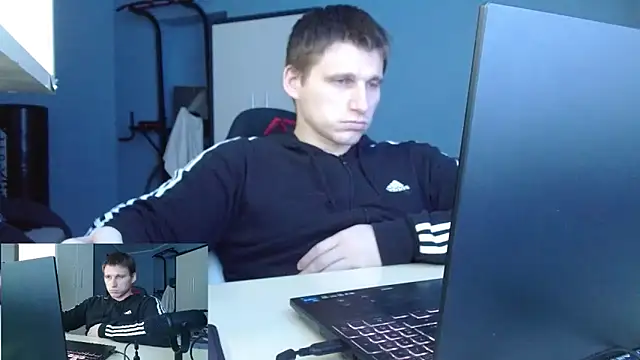 Poliglotjoe1's cam snapshot