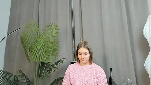 PhoebeTomerlin's cam snapshot