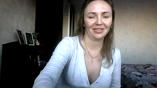 AngelinaLove28's cam snapshot