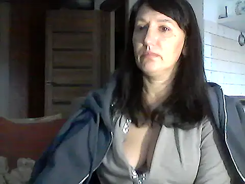 Elena48324's cam snapshot