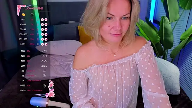 AssolMonet's cam snapshot