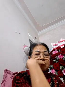 Hotestlove's cam snapshot