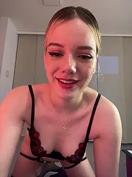NicoleCut live sex cam