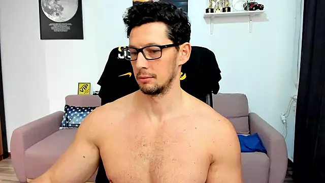 BrutusK08's cam snapshot