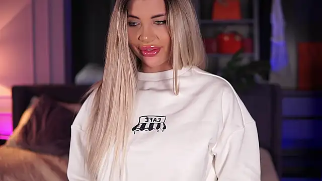 Monique_Celeste's cam snapshot