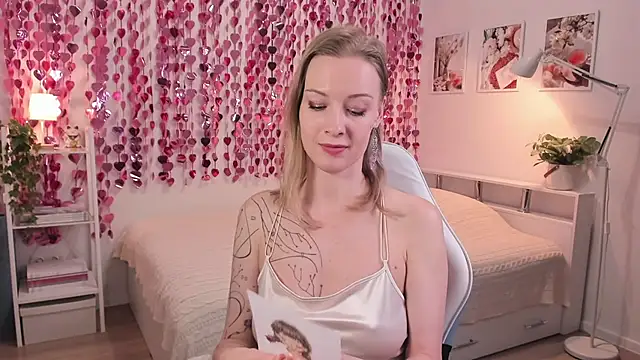 MissRightX's cam snapshot