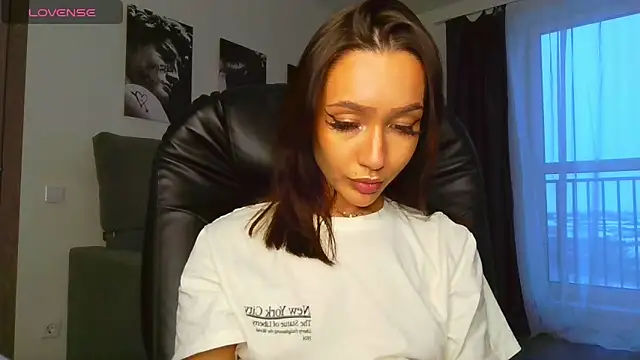 Lisa_Shultz's cam snapshot