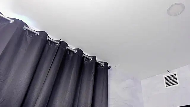 pervert_extrabigboobs's cam snapshot