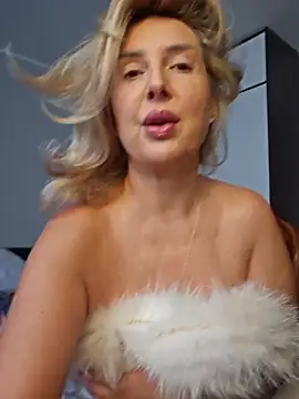 MariaRichi_'s cam snapshot