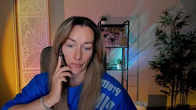 RebeccaMartinez's cam snapshot