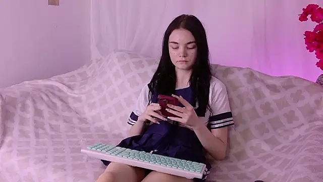 emma_blackwood's cam snapshot