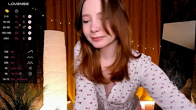 LanaBlu_'s cam snapshot