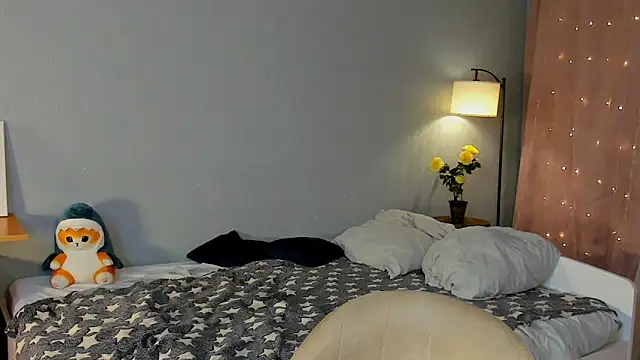 EthalCarlsqq's cam snapshot