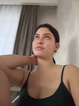 KikiWatson live sex cam