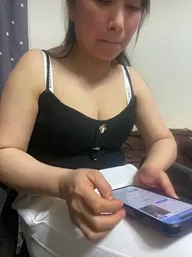 69_yuna_69's cam snapshot