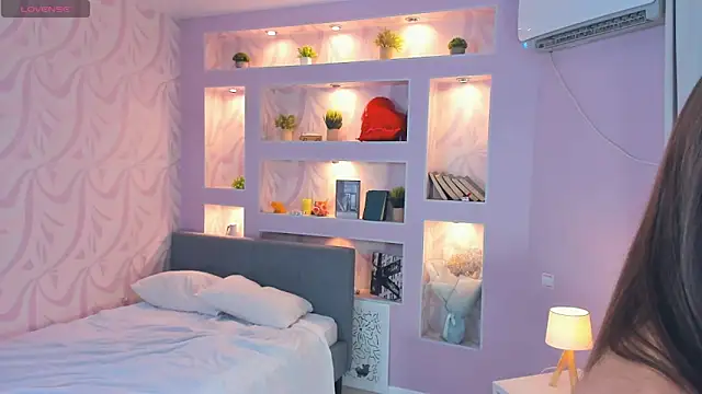 FloraDobb live sex cam