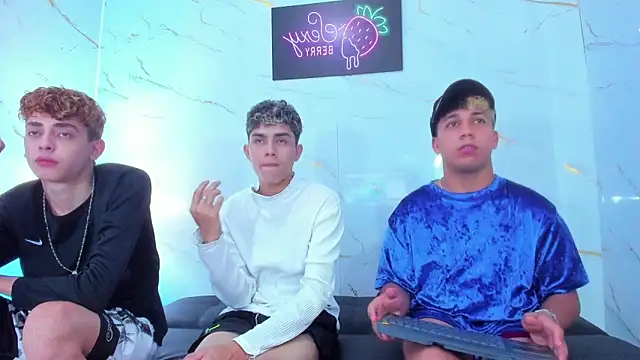 Roman_cute live sex cam