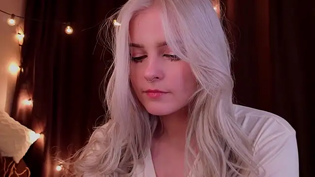 ShyniAlice's cam snapshot