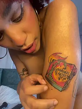 loladupont's cam snapshot