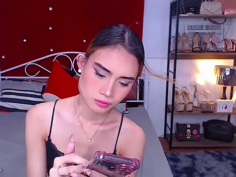 MeatyhorsecockMistress's cam snapshot