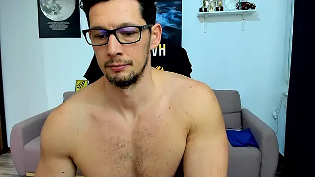 BrutusK08 live sex cam