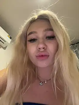 Kiss_Aurora_ live sex cam