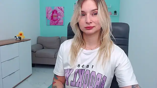 LilFleurish's cam snapshot