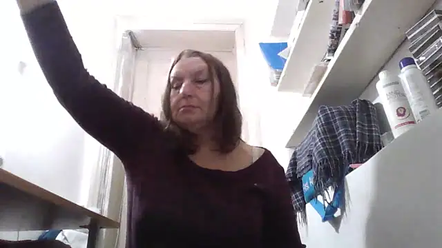 AnnaLive570's cam snapshot