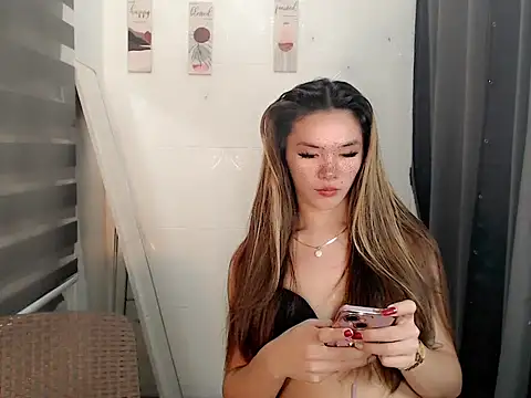 YoungAsianHardCock live sex cam