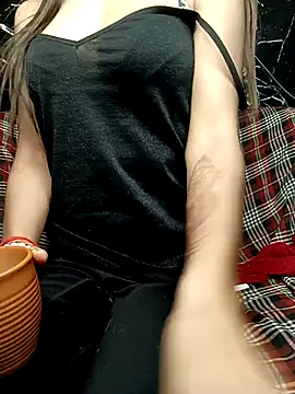 poojaji690's cam snapshot