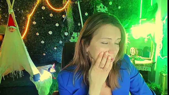 NicoleHitman live sex cam