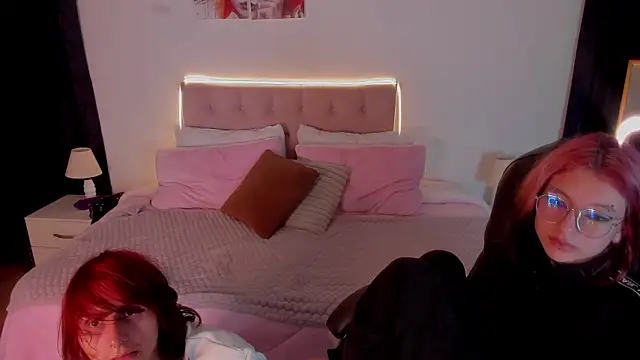 Eros_Nyx_'s cam snapshot