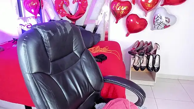 Ebonynaughty's cam snapshot