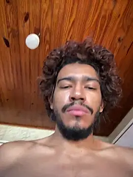 OfficialMineirinho's cam snapshot