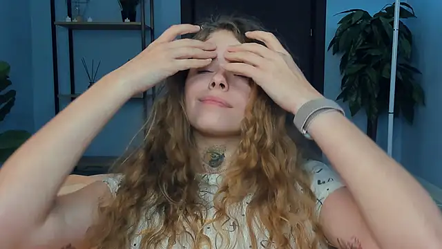 RayaNenlia's cam snapshot