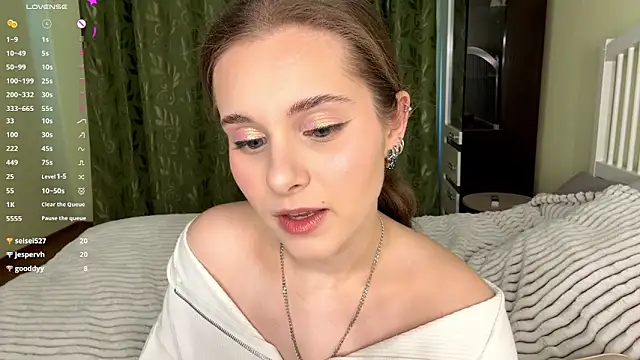 MiaBlanko's cam snapshot