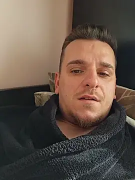 Huge_cock22cm live sex cam