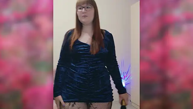 MISTRESS-FOX's cam snapshot